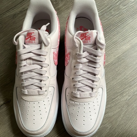 Nike pink Air Force 1 - Picture 2 of 4